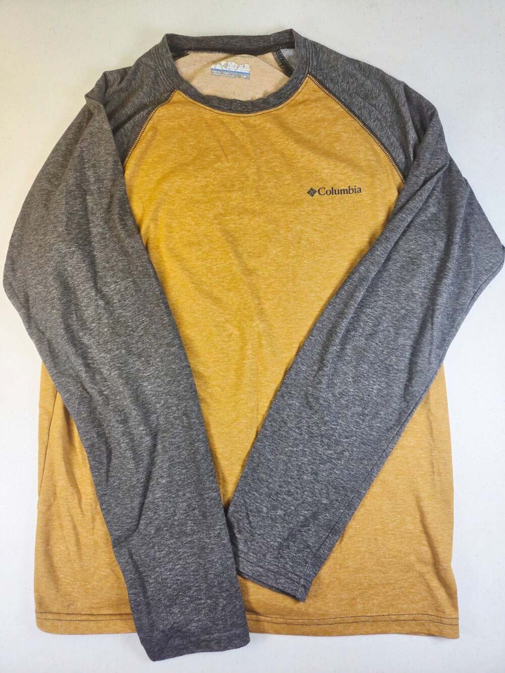 Columbia Thistletown Park Raglan Long Sleeve Shirt Gold and Grey Heather